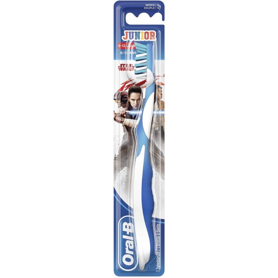 Зубная щетка детская ORAL-B Junior мягкая